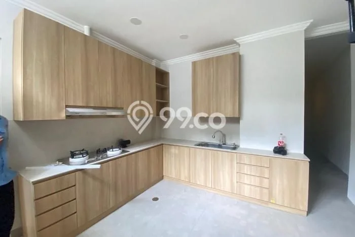 Siap Huni Hunian Elit 6 Kamar di Kebayoran Lama Dekat ke Mana Saja Siap Huni Hunian Elit 6 Kamar di Kebayoran Lama Dekat ke Mana Saja