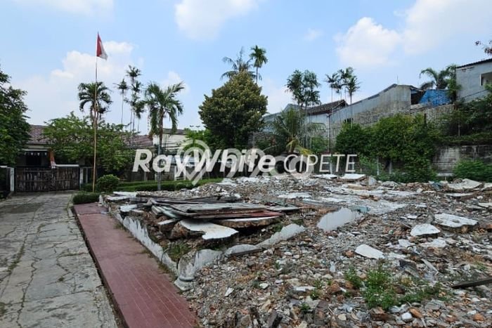 Kavling Tanah untuk Dijual di Jati Padang, Jakarta Selatan, Luas 3913m2 Kavling Tanah untuk Dijual di Jati Padang, Jakarta Selatan, Luas 3913m2