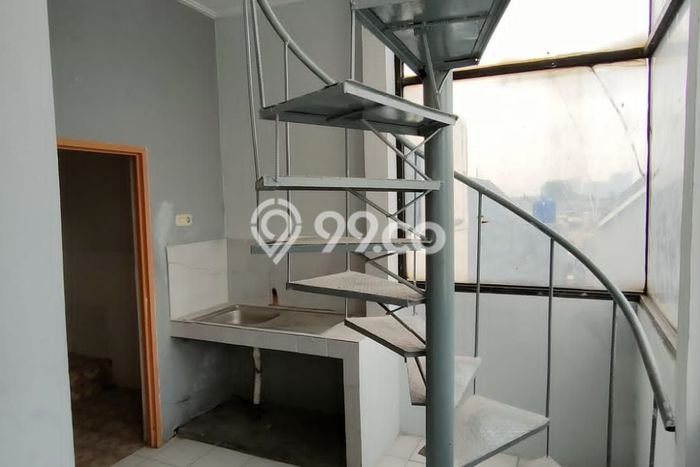 Ruko Dijual di Pancoran Jakarta Selatan dengan Luas Bangunan 320m2 Ruko Dijual di Pancoran Jakarta Selatan dengan Luas Bangunan 320m2