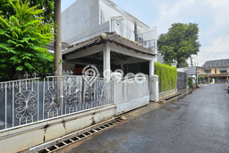 KESEMPATAN EMAS! Rumah area Cipete, Jakarta Selatan, LT 242m² LB 200m² KESEMPATAN EMAS! Rumah area Cipete, Jakarta Selatan, LT 242m² LB 200m²