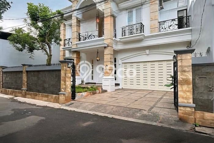 Rumah Elit LB 450m2 Siap Pakai Desain Elegan di Lebak Bulus, Jakarta Selatan Rumah Elit LB 450m2 Siap Pakai Desain Elegan di Lebak Bulus, Jakarta Selatan