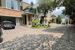 Jual Rumah Mewah Megah Dengan View Eksklusif di Pejaten, Jakarta Selatan Jual Rumah Mewah Megah Dengan View Eksklusif di Pejaten, Jakarta Selatan