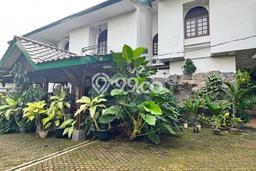 Rumah Luxury Modern Tanpa Renovasi di Kampung Rambutan Jakarta Timur Rumah Luxury Modern Tanpa Renovasi di Kampung Rambutan Jakarta Timur