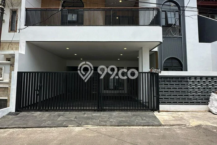 Hunian Mewah LB 430m2 Siap Huni Desain Elegan di Ampera, Jakarta Selatan Hunian Mewah LB 430m2 Siap Huni Desain Elegan di Ampera, Jakarta Selatan