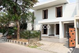 Rumah Elit Modern Tanpa Renovasi di Lebak Bulus Jakarta Selatan Rumah Elit Modern Tanpa Renovasi di Lebak Bulus Jakarta Selatan
