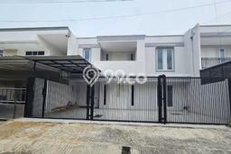 Lokasi terbaik! Rumah siap pakai disewakan di Cakung LB 200m2 Lokasi terbaik! Rumah siap pakai disewakan di Cakung LB 200m2
