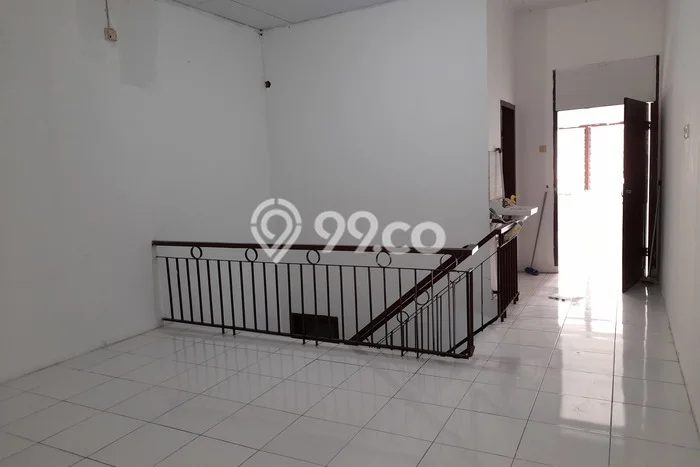 Rumah Sewa Jakarta Pusat LT 81m2 LB 180m2 Kawasan Glodok Rumah Sewa Jakarta Pusat LT 81m2 LB 180m2 Kawasan Glodok