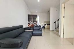Lokasi strategis! Rumah siap pakai dikontrakkan di Cengkareng LB 100m2 Lokasi strategis! Rumah siap pakai dikontrakkan di Cengkareng LB 100m2
