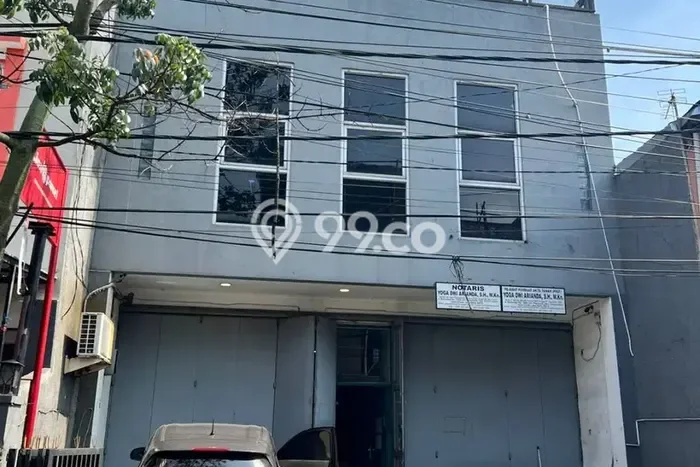 Ruko Dijual di Bandung LT 110m2 & LB 102m2 Lokasi Terbaik! Ruko Dijual di Bandung LT 110m2 & LB 102m2 Lokasi Terbaik!