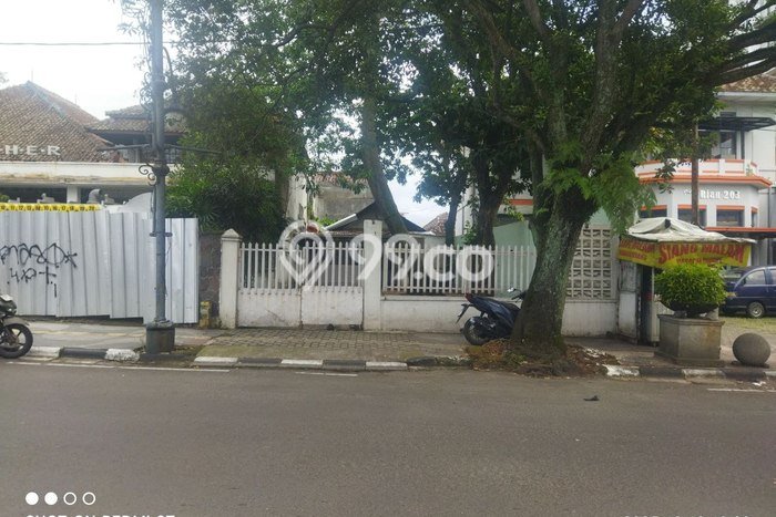Tanah Kavling Dijual di Riau, Bandung dengan Luas Tanah 227m2 Tanah Kavling Dijual di Riau, Bandung dengan Luas Tanah 227m2