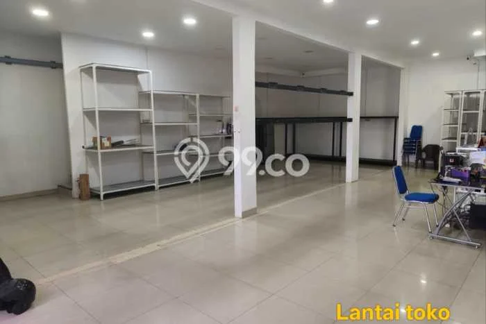 FOR RENT! Ruko di Gunung Batu Cocok untuk Bisnis 207m2 FOR RENT! Ruko di Gunung Batu Cocok untuk Bisnis 207m2