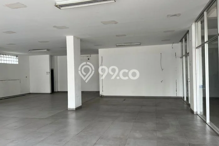 Disewakan Komersial di Kawasan Ramai Soekarno Hatta Luas 1000m2 Disewakan Komersial di Kawasan Ramai Soekarno Hatta Luas 1000m2