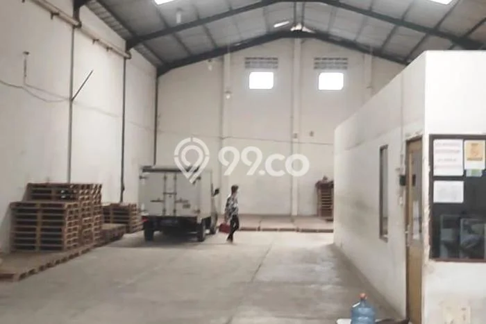 FOR RENT! Gudang di Taman Kopo Indah Cocok untuk Bisnis 650m2 FOR RENT! Gudang di Taman Kopo Indah Cocok untuk Bisnis 650m2