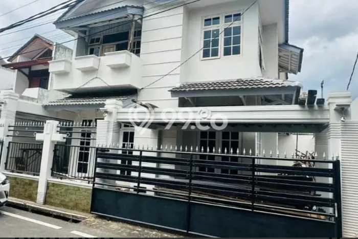 Rumah Disewakan Jakarta Timur LT 400m2 LB 398m2 Area Pondok Kopi Rumah Disewakan Jakarta Timur LT 400m2 LB 398m2 Area Pondok Kopi