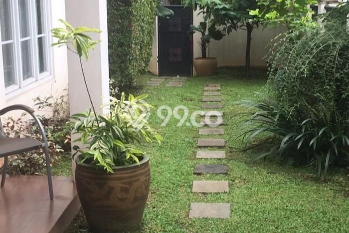 Dijual Rumah Luas Megah Dengan View Cantik di Pondok Indah, Jakarta Selatan Dijual Rumah Luas Megah Dengan View Cantik di Pondok Indah, Jakarta Selatan