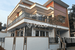 Ready to Use! Luxury House LT 218m2 Desain Modern di BSD City Ready to Use! Luxury House LT 218m2 Desain Modern di BSD City