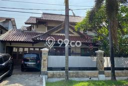 Rumah Elit Modern Siap Huni di Pondok Kelapa Jakarta Timur Rumah Elit Modern Siap Huni di Pondok Kelapa Jakarta Timur