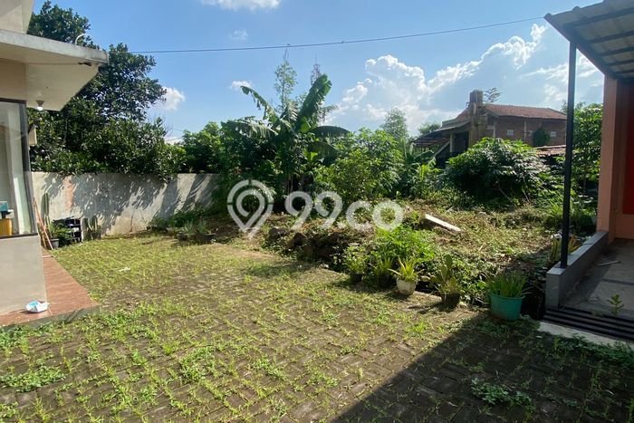 Tanah Dijual Lokasi Strategis di Bandung dengan Luas 140m2 Tanah Dijual Lokasi Strategis di Bandung dengan Luas 140m2