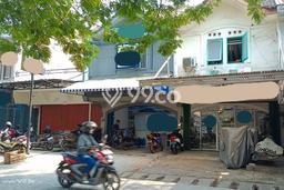 Ruko Dijual di Tangerang LT 65m2 & LB 130m2 Lokasi Terbaik! Ruko Dijual di Tangerang LT 65m2 & LB 130m2 Lokasi Terbaik!