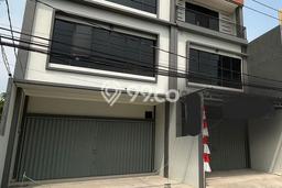 LOKASI BISNIS! Ruko For Rent di Poris, Luas 250m², Akses Utama LOKASI BISNIS! Ruko For Rent di Poris, Luas 250m², Akses Utama