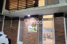 Disewakan! Rumah 2 Kamar Tidur &
1 Kamar Mandi di Malang Kota, Malang Disewakan! Rumah 2 Kamar Tidur &
1 Kamar Mandi di Malang Kota, Malang