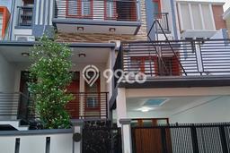 Sewa cepat rumah minimalis lokasi strategis 7 Kamar di Palmerah, Jakarta Barat Sewa cepat rumah minimalis lokasi strategis 7 Kamar di Palmerah, Jakarta Barat