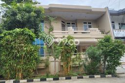 For Sale! Luxury House LT 240m2 Desain Modern di Green garden For Sale! Luxury House LT 240m2 Desain Modern di Green garden