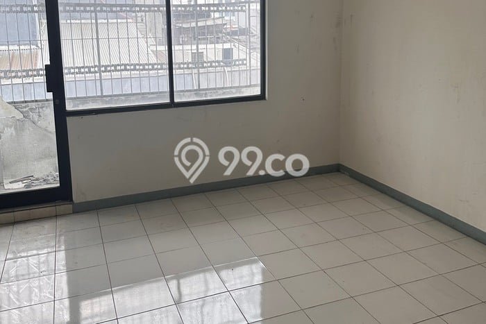 Ruko Dijual di Jakarta Barat LT 90m2 & LB 270m2 Lokasi Terbaik! Ruko Dijual di Jakarta Barat LT 90m2 & LB 270m2 Lokasi Terbaik!