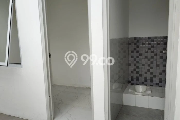 For Sale Hunian Rumah Terawat 3 Kamar di BSD, Tangerang For Sale Hunian Rumah Terawat 3 Kamar di BSD, Tangerang