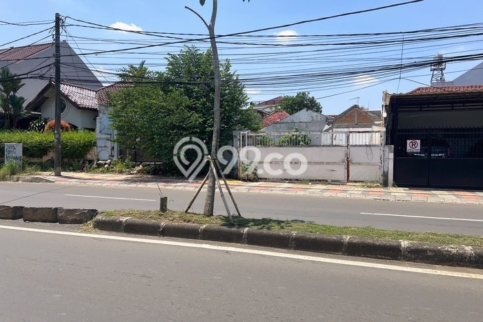 Tanah Dijual di Tangerang Selatan Seluas 354m2 Strategis Tanah Dijual di Tangerang Selatan Seluas 354m2 Strategis