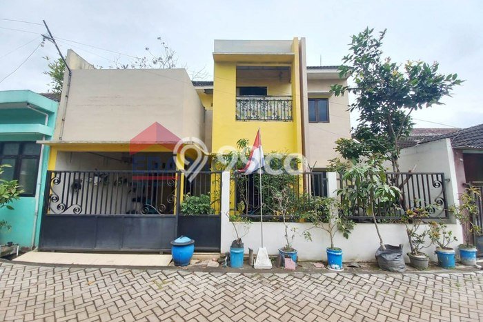 Jual Rumah Bagus Siap Huni LB 120m2 di Singosari, Malang Jual Rumah Bagus Siap Huni LB 120m2 di Singosari, Malang