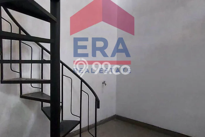 Rumah Minimalis 3 KT LT 300m2 di Araya Rumah Minimalis 3 KT LT 300m2 di Araya