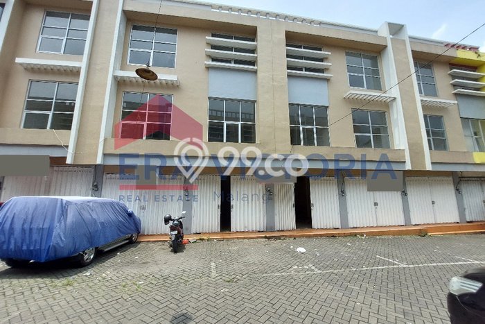 Unit Ruko Disewa Lokasi Klojen, Malang Spesifikasi Luas Bangunan 180m2 Unit Ruko Disewa Lokasi Klojen, Malang Spesifikasi Luas Bangunan 180m2