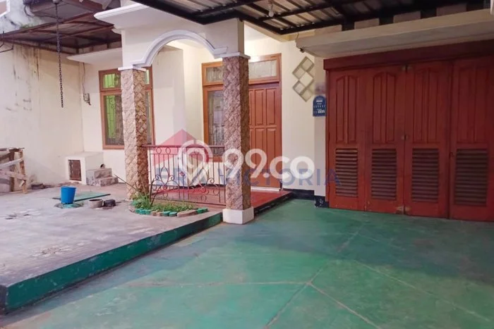 Rumah Kontrakan Malang LT 215m2 LB 300m2 Kawasan Tidar Rumah Kontrakan Malang LT 215m2 LB 300m2 Kawasan Tidar