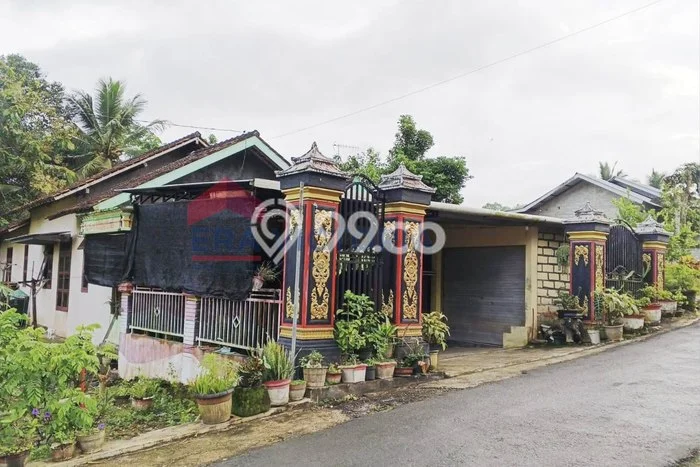 Rumah Strategis Modern Lb 200m2 di Punung, Pacitan Rumah Strategis Modern Lb 200m2 di Punung, Pacitan