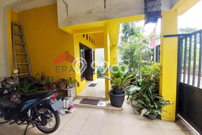 Jual Rumah Bagus Siap Huni LB 120m2 di Singosari, Malang Jual Rumah Bagus Siap Huni LB 120m2 di Singosari, Malang