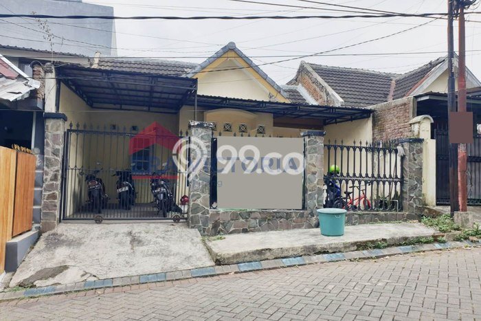 Jual Rumah Strategis Bagus Punya 3 KT di Pakis Malang SHM Jual Rumah Strategis Bagus Punya 3 KT di Pakis Malang SHM