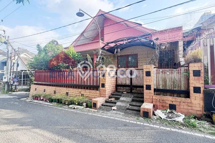 Rumah Modern 6 KT LT 304m2 di Rampal Celaket Rumah Modern 6 KT LT 304m2 di Rampal Celaket
