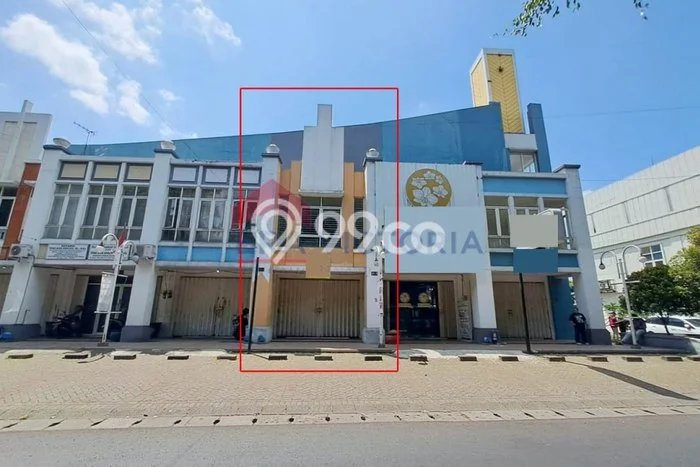 Ruko untuk Disewa di Pusat Malang Luas Bangunan 96m2 Ruko untuk Disewa di Pusat Malang Luas Bangunan 96m2