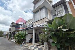 Jarang Ada! Rumah Sewa 3 Kamar Bagus Siap Huni Tasikmadu Jarang Ada! Rumah Sewa 3 Kamar Bagus Siap Huni Tasikmadu