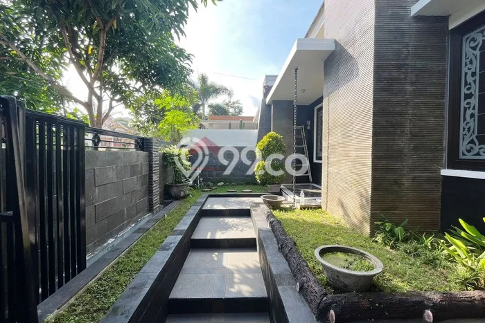 Lokasi terbaik! Rumah siap pakai disewakan di Karangploso LB 150m2 Lokasi terbaik! Rumah siap pakai disewakan di Karangploso LB 150m2