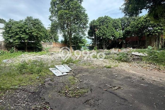 Dijual Tanah 1753m2 di Lebak Bulus, Jakarta Selatan Dijual Tanah 1753m2 di Lebak Bulus, Jakarta Selatan