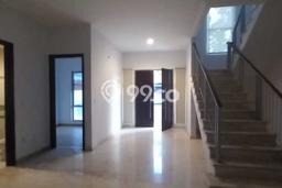 Rumah Lokasi Strategis di Golf Island, Jakarta Utara, LT 120m² Bangunan 163m² Rumah Lokasi Strategis di Golf Island, Jakarta Utara, LT 120m² Bangunan 163m²