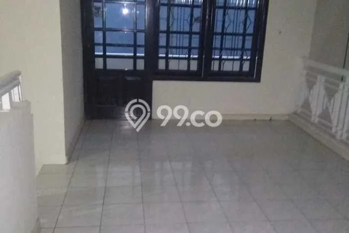 Rumah Mewah LB 320m2 Siap Pakai Desain Elegan di Srondol, Semarang Rumah Mewah LB 320m2 Siap Pakai Desain Elegan di Srondol, Semarang