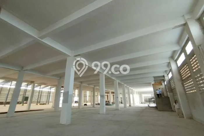Unit Gudang Disewa Lokasi Pakuhaji, Tangerang Spesifikasi Luas Bangunan 10800m2 Unit Gudang Disewa Lokasi Pakuhaji, Tangerang Spesifikasi Luas Bangunan 10800m2