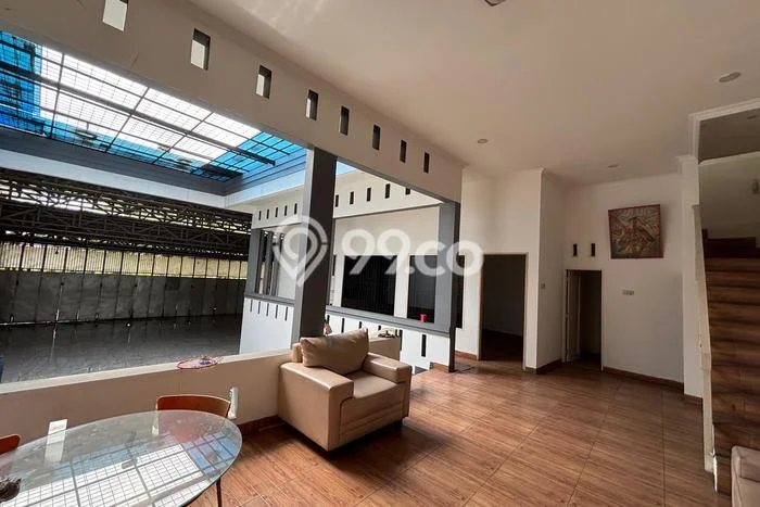 SENTRA BISNIS! Komersial Kawasan , Luas 350m2m², Area Strategis SENTRA BISNIS! Komersial Kawasan , Luas 350m2m², Area Strategis