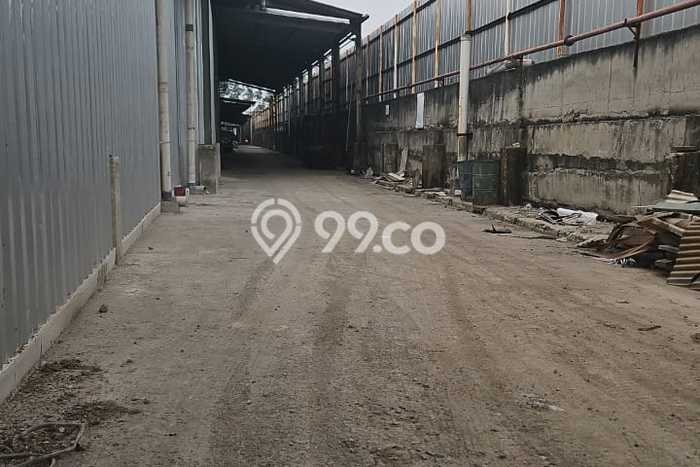 Gudang di Daan Mogot, Luas 2400m², Jalan Strategis, Ready Usaha Gudang di Daan Mogot, Luas 2400m², Jalan Strategis, Ready Usaha