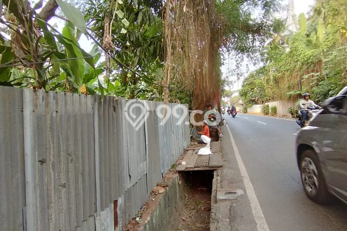 Untuk Dijual Tanah di Jagakarsa Jakarta Selatan Luas 1640m2 SHM Untuk Dijual Tanah di Jagakarsa Jakarta Selatan Luas 1640m2 SHM