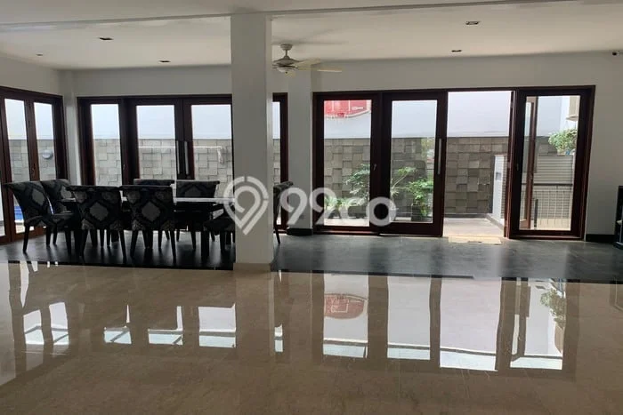 Dijual Hunian Mewah dengan Fasilitas Sekitar Komplit di Cilandak, Jakarta Selatan Dijual Hunian Mewah dengan Fasilitas Sekitar Komplit di Cilandak, Jakarta Selatan