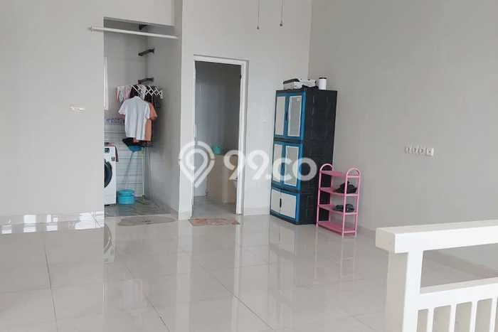 Dijual Rumah Strategis Bagus Punya 4 KT di Jambangan Surabaya SHM Dijual Rumah Strategis Bagus Punya 4 KT di Jambangan Surabaya SHM